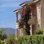 Lejlighedshotel Village In Porto Corallo Just 200 Meters From The Beach, With Private Outdoor Area Villaputzu